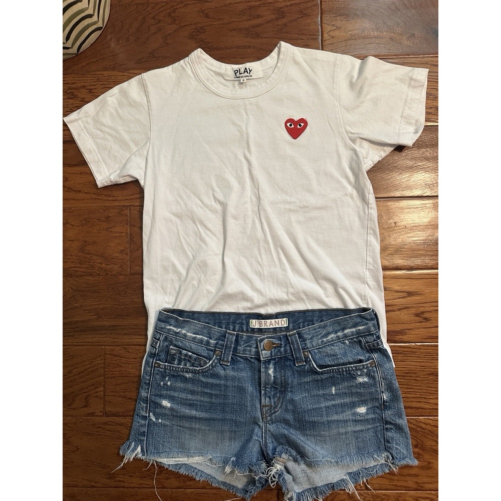 Comme des Garcons Play T-Shirt Small White Red Heart Embroidered AZT101 Unisex